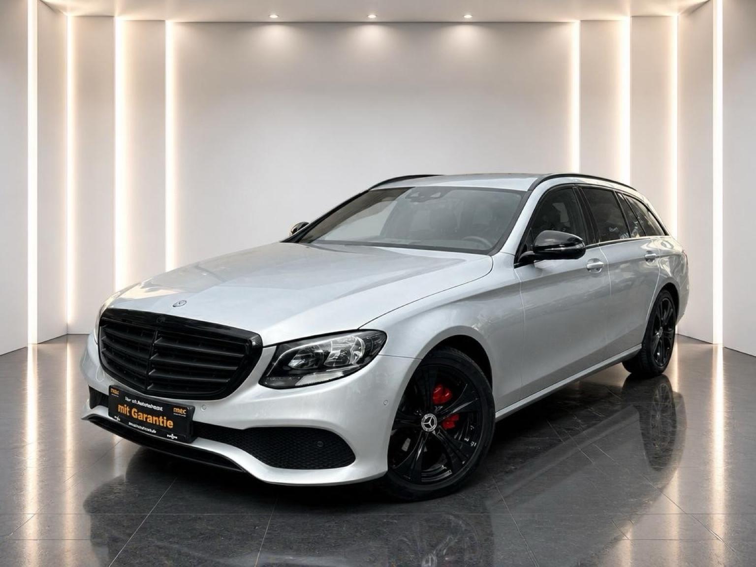 Mercedes-Benz E 220 d T-Modell/1.HAND/70TKM/NAVI/SHZ/PDC/