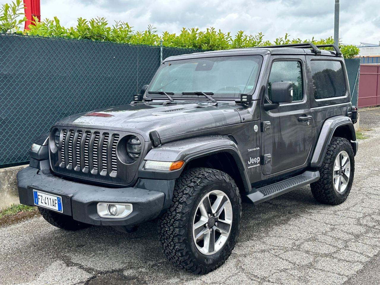 Jeep Wrangler Unlimited 2.2 Mjt II Sahara imagem 2