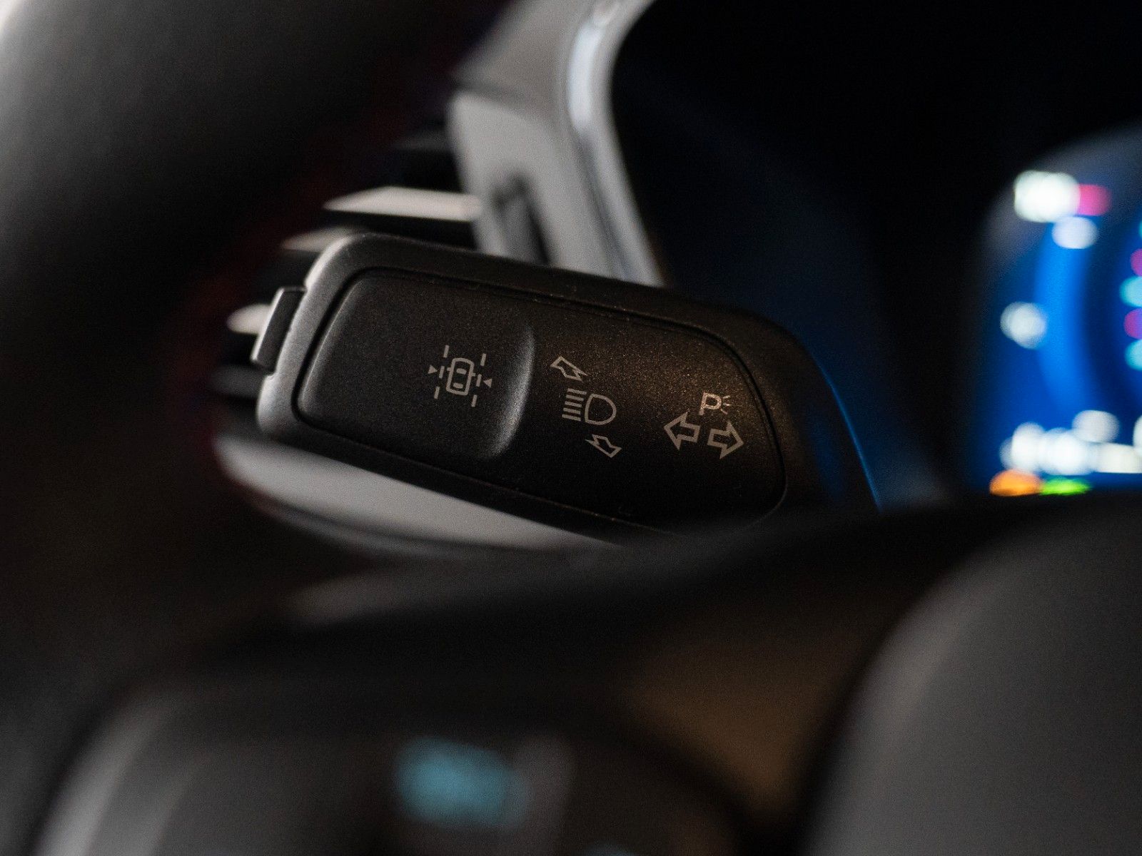 Fahrzeugabbildung Ford Kuga ST-Line KEYLESS/KAMERA/NAVI/WINTER-P.