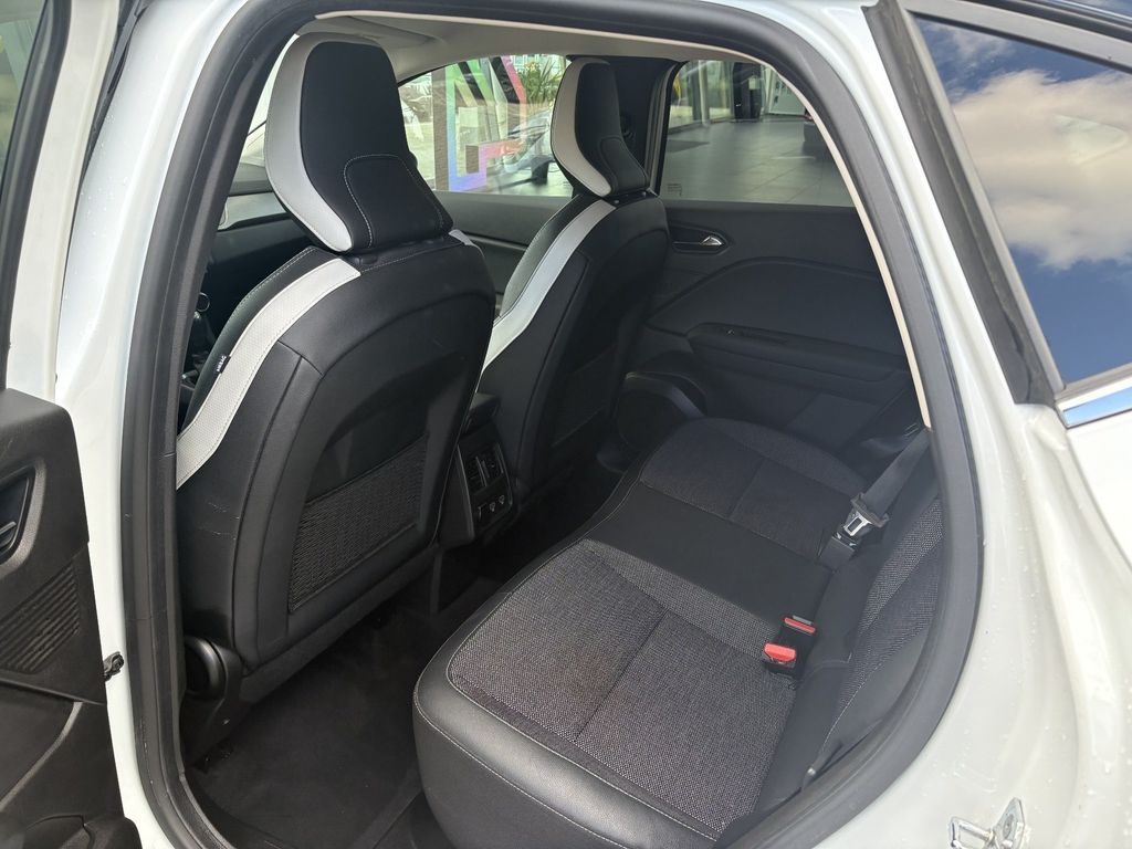 RENAULT Captur - Bild 9
