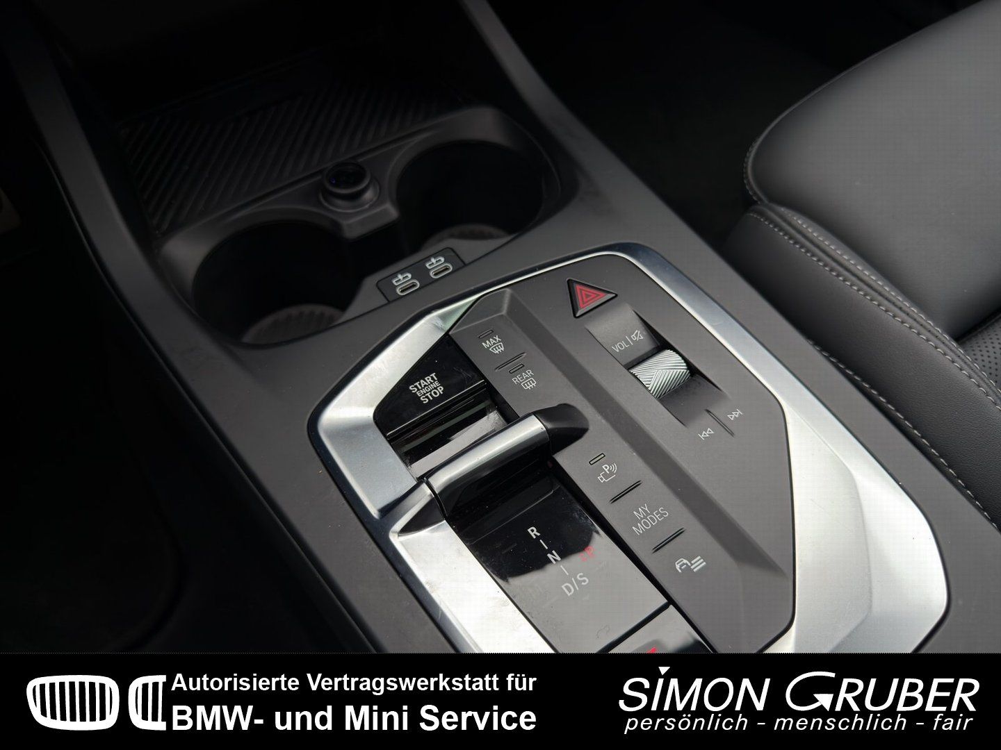 Fahrzeugabbildung BMW 118d M Sport Pro Shadow Pano Live Cockpit 19Zoll