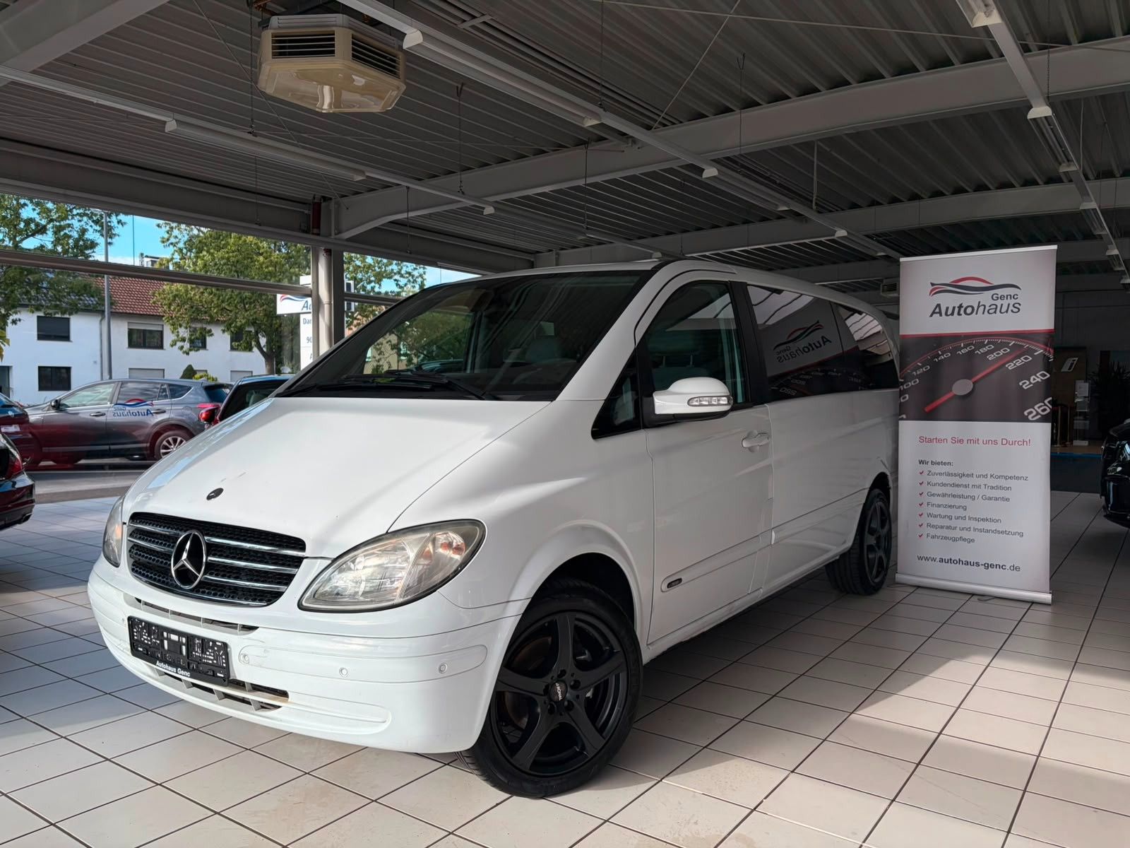 Mercedes Mercedes-Benz Viano 2.2 CDI lang Trend 8 Sitzer Sc