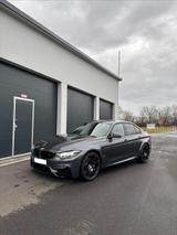 BMW M3 F80 LCI 2 / Mineralgrau / Top Ausstattung - BMW M3 in Düsseldorf