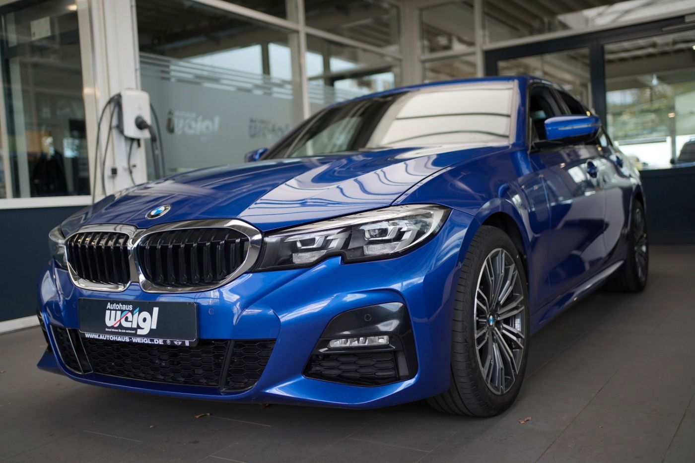 Fahrzeugabbildung BMW 320d xDrive M-Sport +LiCoPro+Parking Assistant+