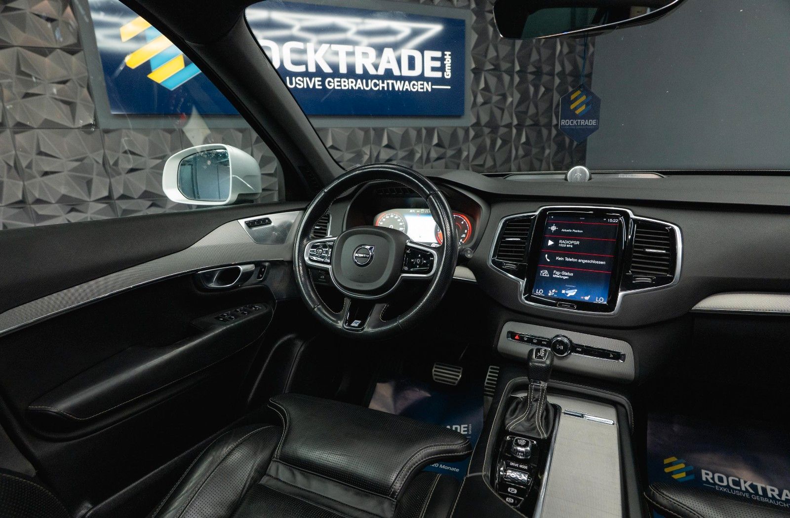 Fahrzeugabbildung Volvo XC90 R Design AWD Night-Paket | ACC | PANO | LED