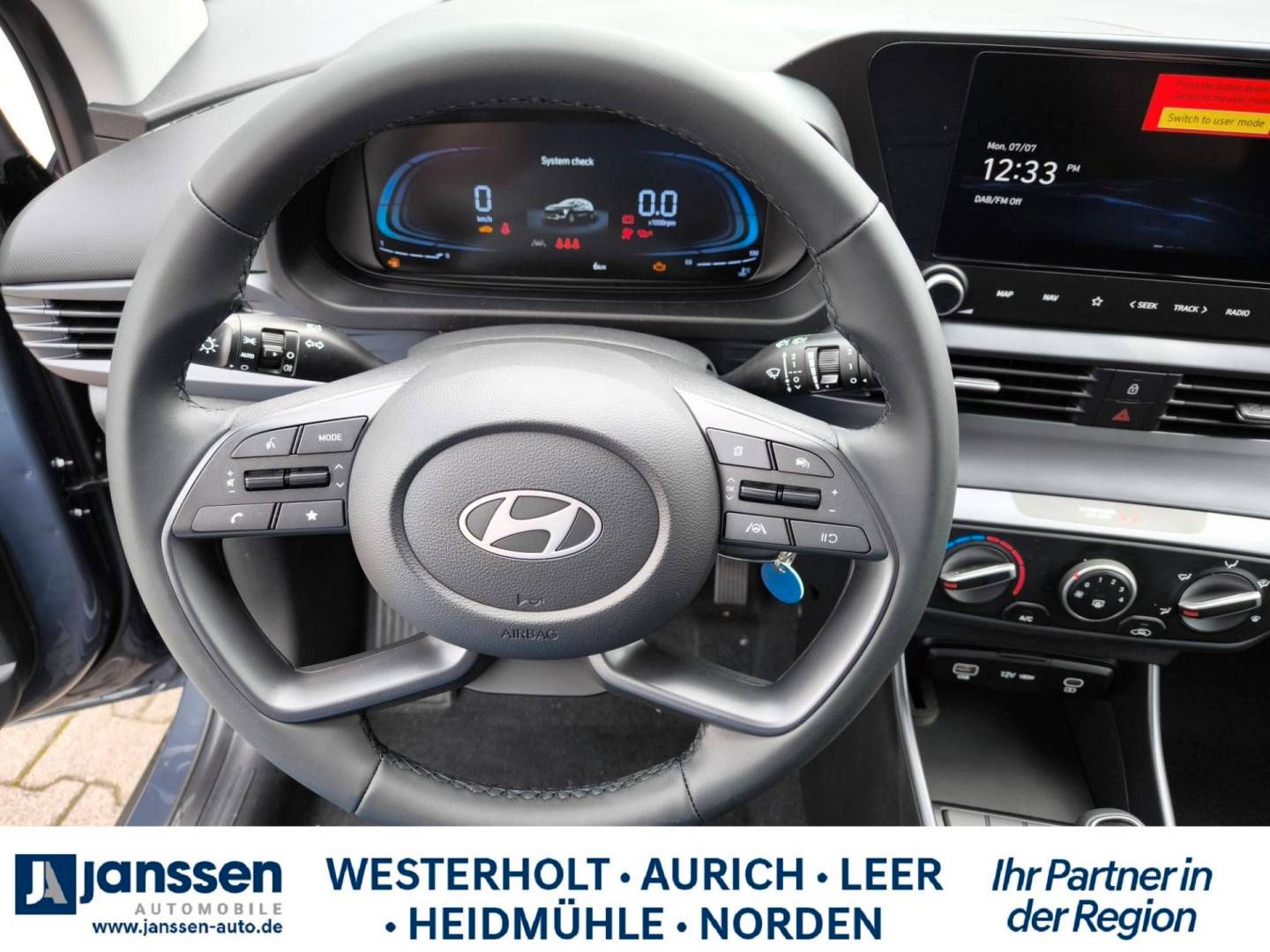 Fahrzeugabbildung Hyundai BAYON Select PDC Navi Klima Start-Stopp Rückfahr