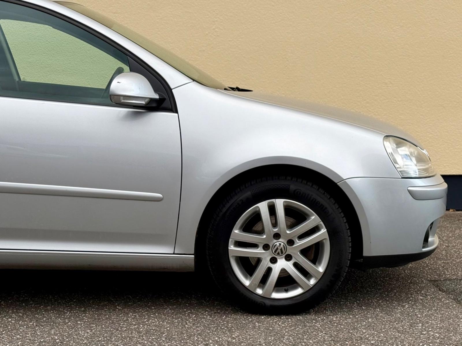 Volkswagen Golf V Lim. Tour 1.4 Zahnriemen TÜV SHZ PDC Alu