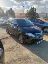 Lancia Ypsilon 1.2 69 CV 5 porte S&S Gold - Lancia Ypsilon aus 2013
