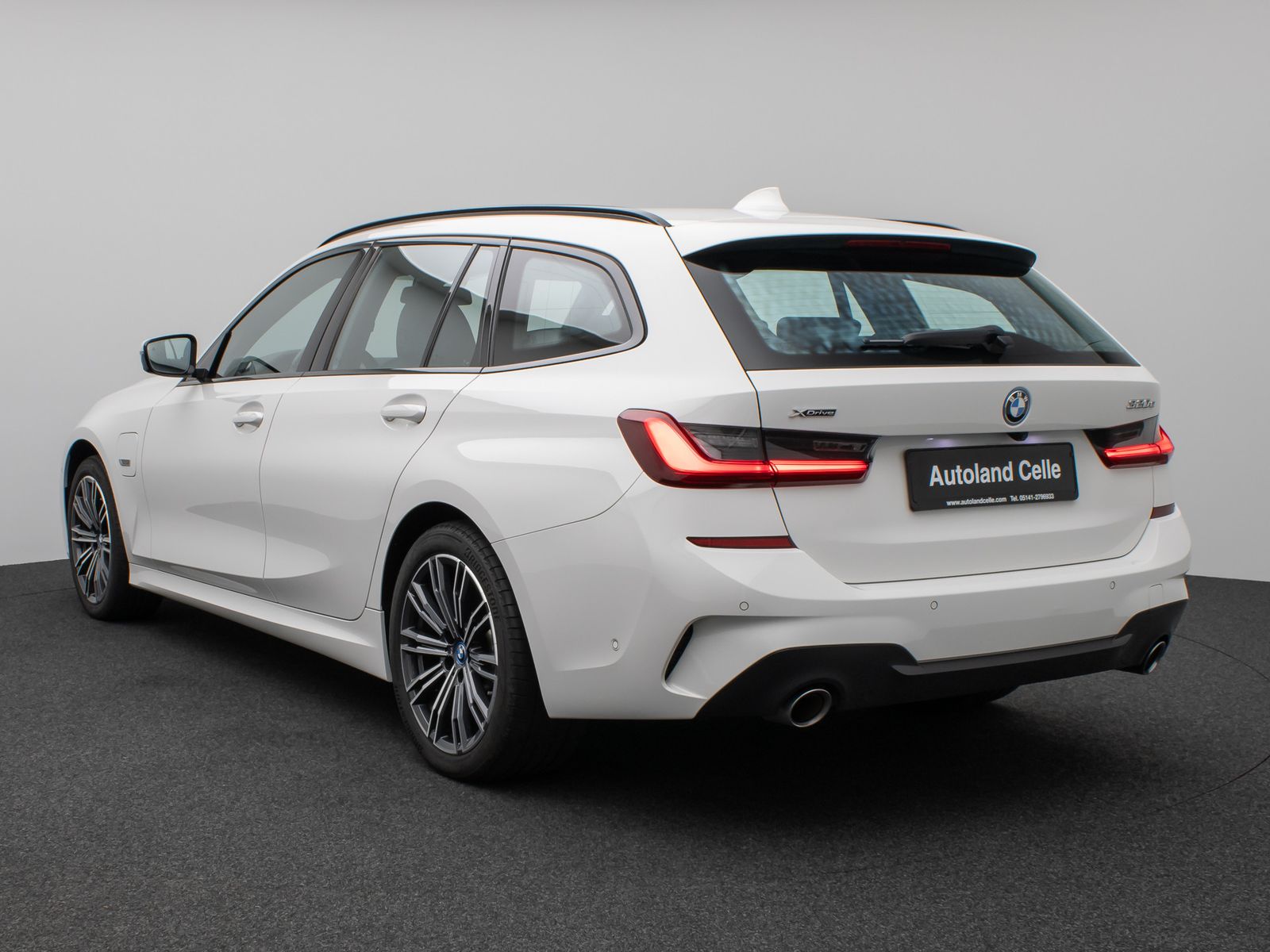 Fahrzeugabbildung BMW 320e xD M Sport 360°DAB HiFi Stop&Go Komfort LED