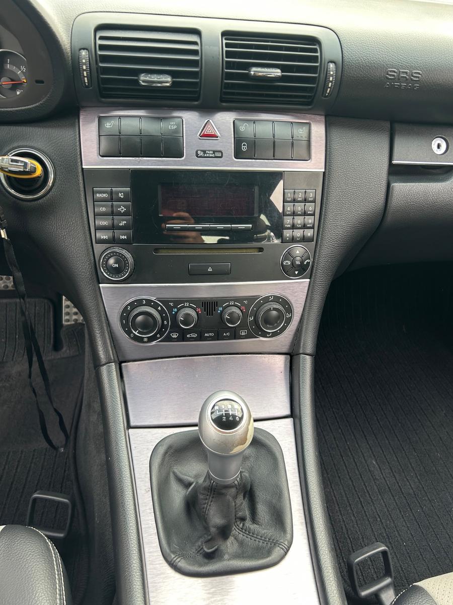 Mercedes-Benz CLC 200 CDI *LEDER* TÜV NEU