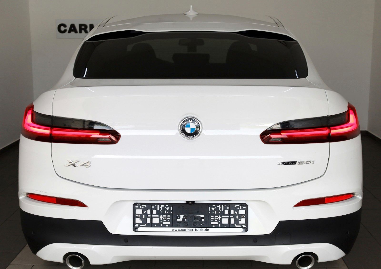 Fahrzeugabbildung BMW X4 xDrive 20 i Advantage,Leder,Navi,Kamera,LED