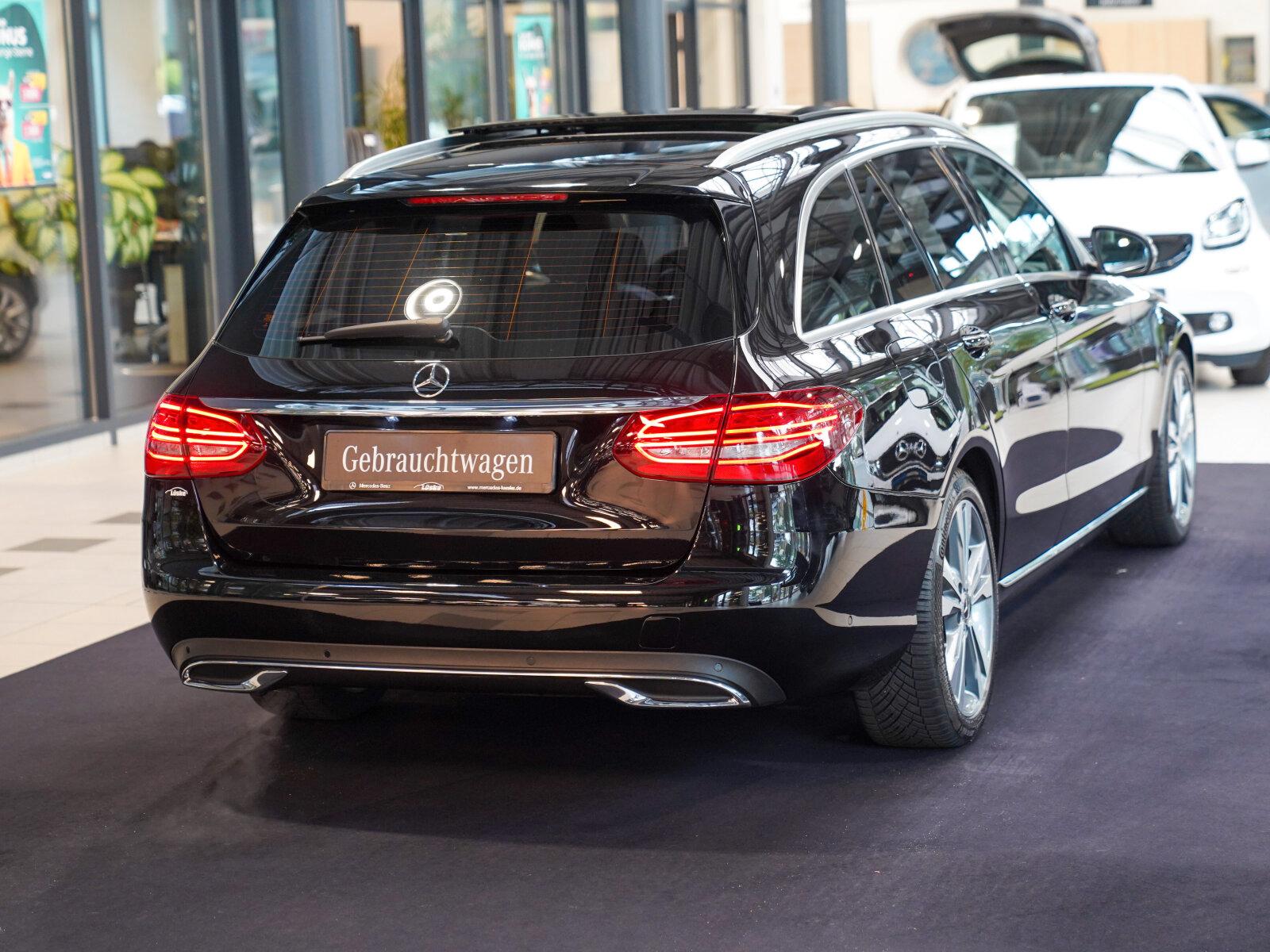 Mercedes-Benz C 180 T AVANTGARDE Panorama Multibeam AHK Totwin