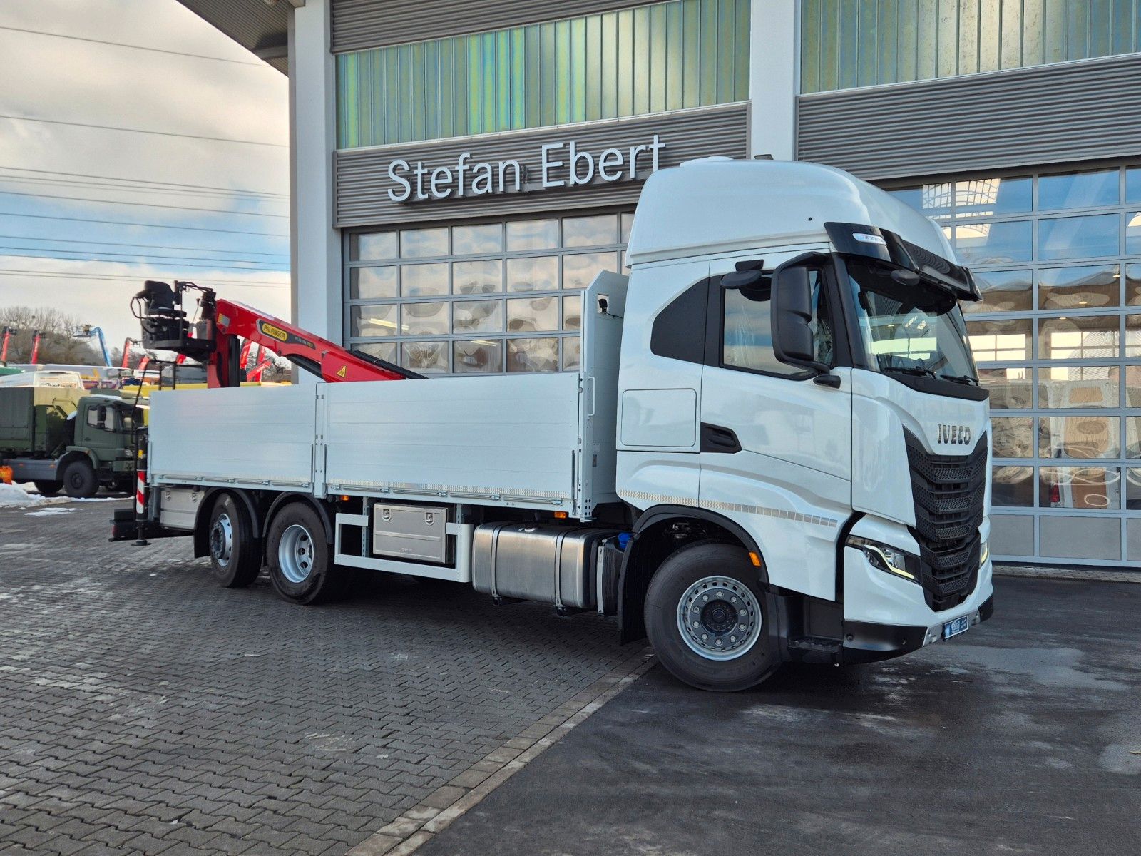 Fahrzeugabbildung Iveco X-Way 530 6x2 Palfinger PK 20.501L TEC3 Navi