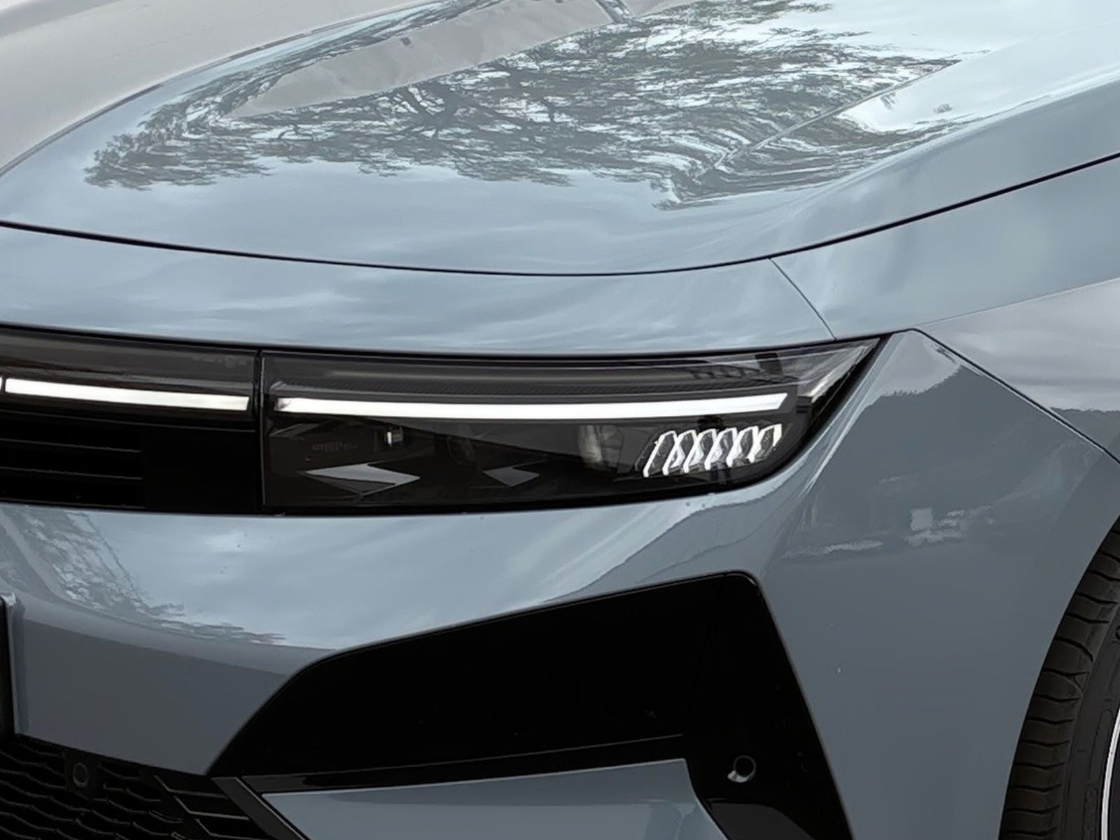 Fahrzeugabbildung Opel Astra L SportsTourer Ultimate Kamera,Sitzh.,LED