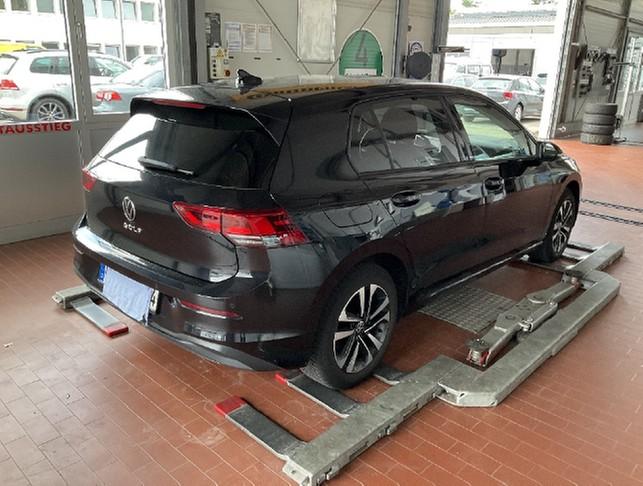 Volkswagen Golf VIII 1.0 TSI United AHK, Harman Kardon, миниатюра 26