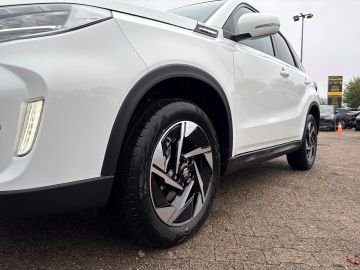 Bild 7 Suzuki Vitara Comfort+ AT 1.4 El. Panodach Navi Leder L