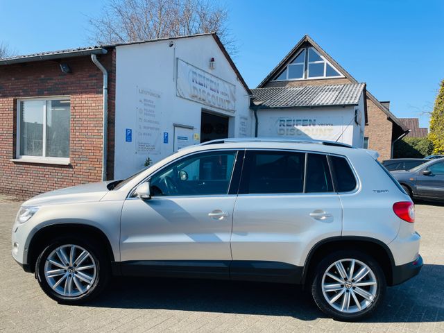 Volkswagen Tiguan/Team/BMT/PANO/TPM/SHZ/2,0/PDC/GARANT/1.HA