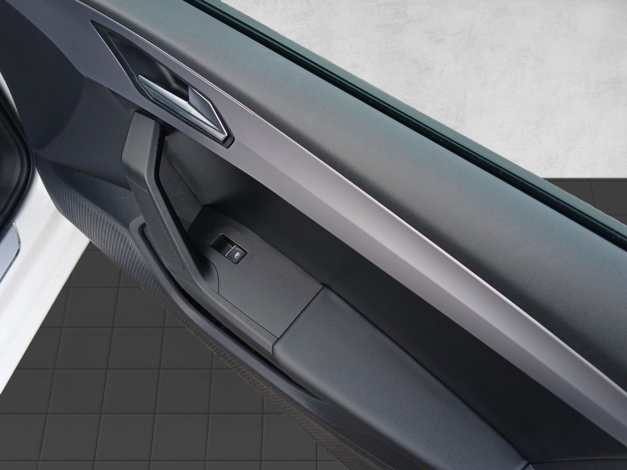 Fahrzeugabbildung SEAT Leon FR e-Hybrid Im Kundenauftrag! 8fach bereift