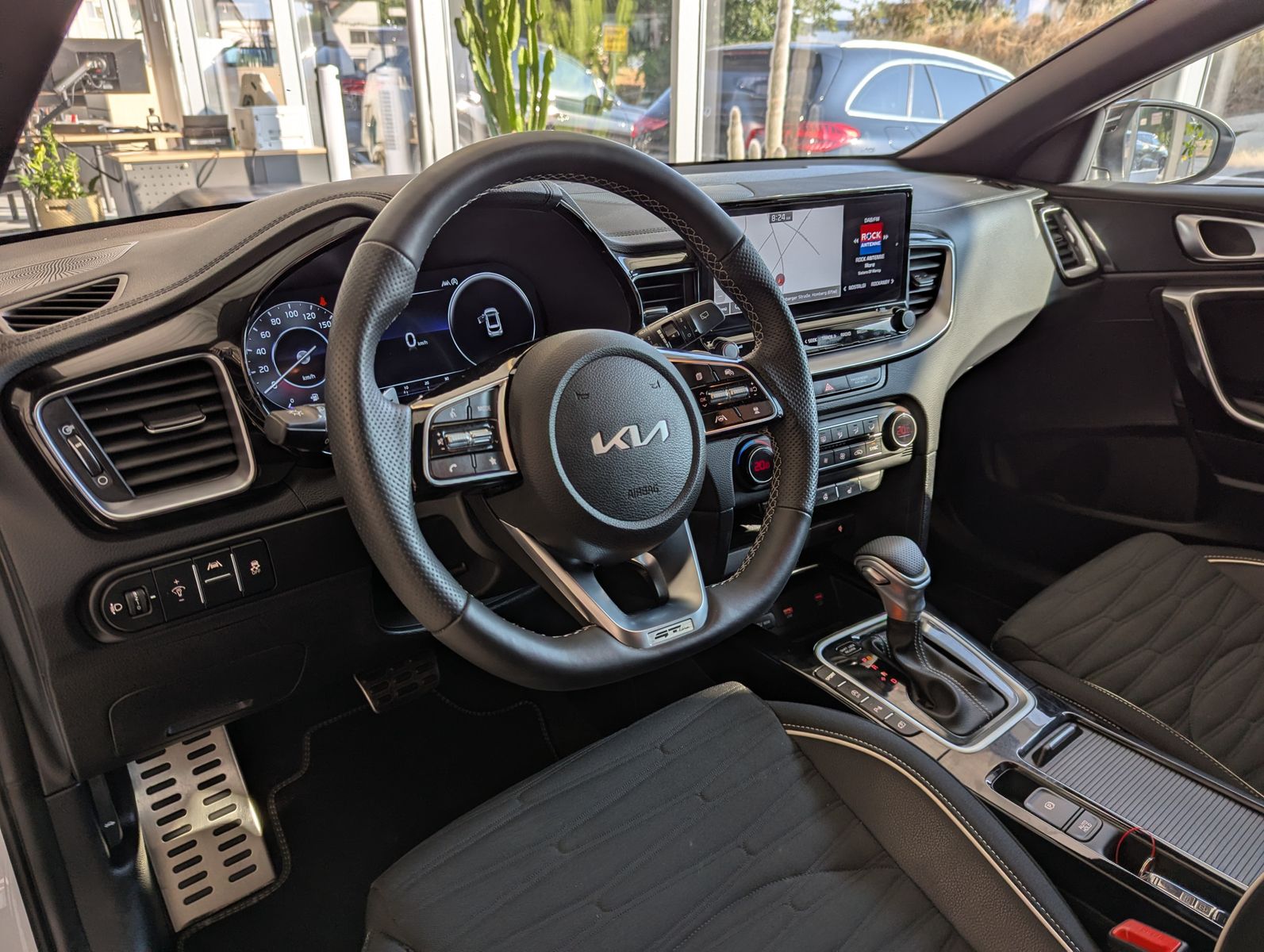 Fahrzeugabbildung Kia Ceed 1.5 GT-Line Limo Perfomance LED JBL Cam 7-J