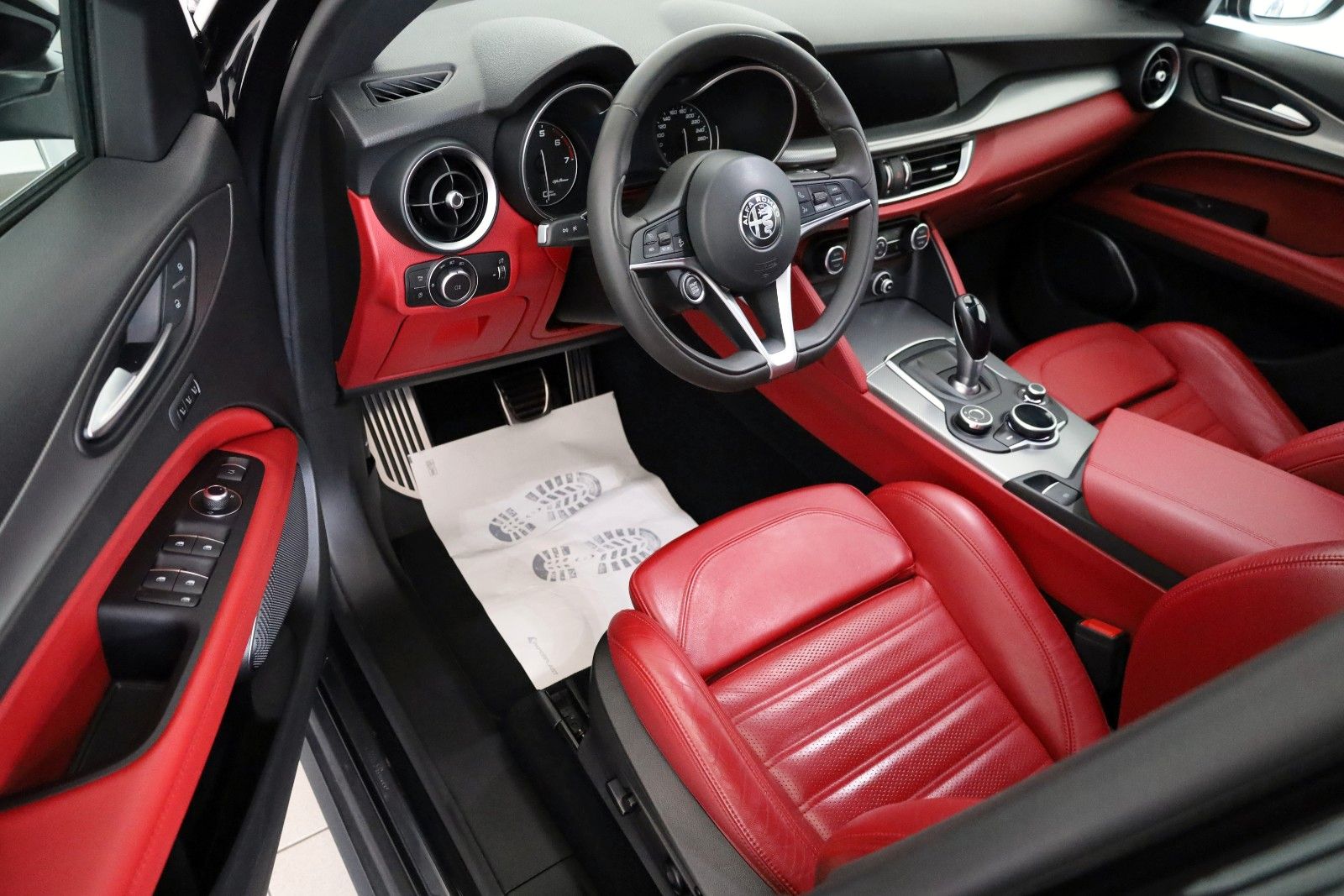 Fahrzeugabbildung Alfa Romeo Stelvio Super Q4 Leder,Navi,Xenon,ACC,Apple CarP