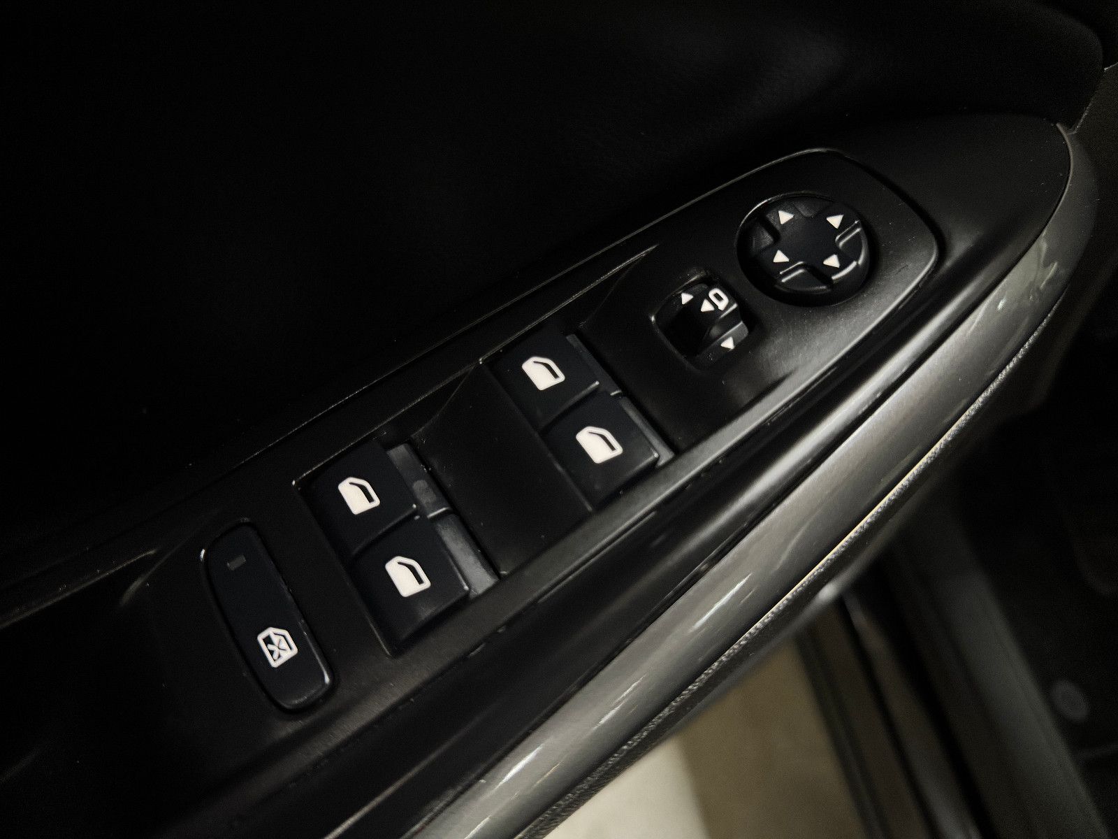 Fahrzeugabbildung Opel Grandland (X) SPORTPAKET & DESIGN LINE AHK LED+
