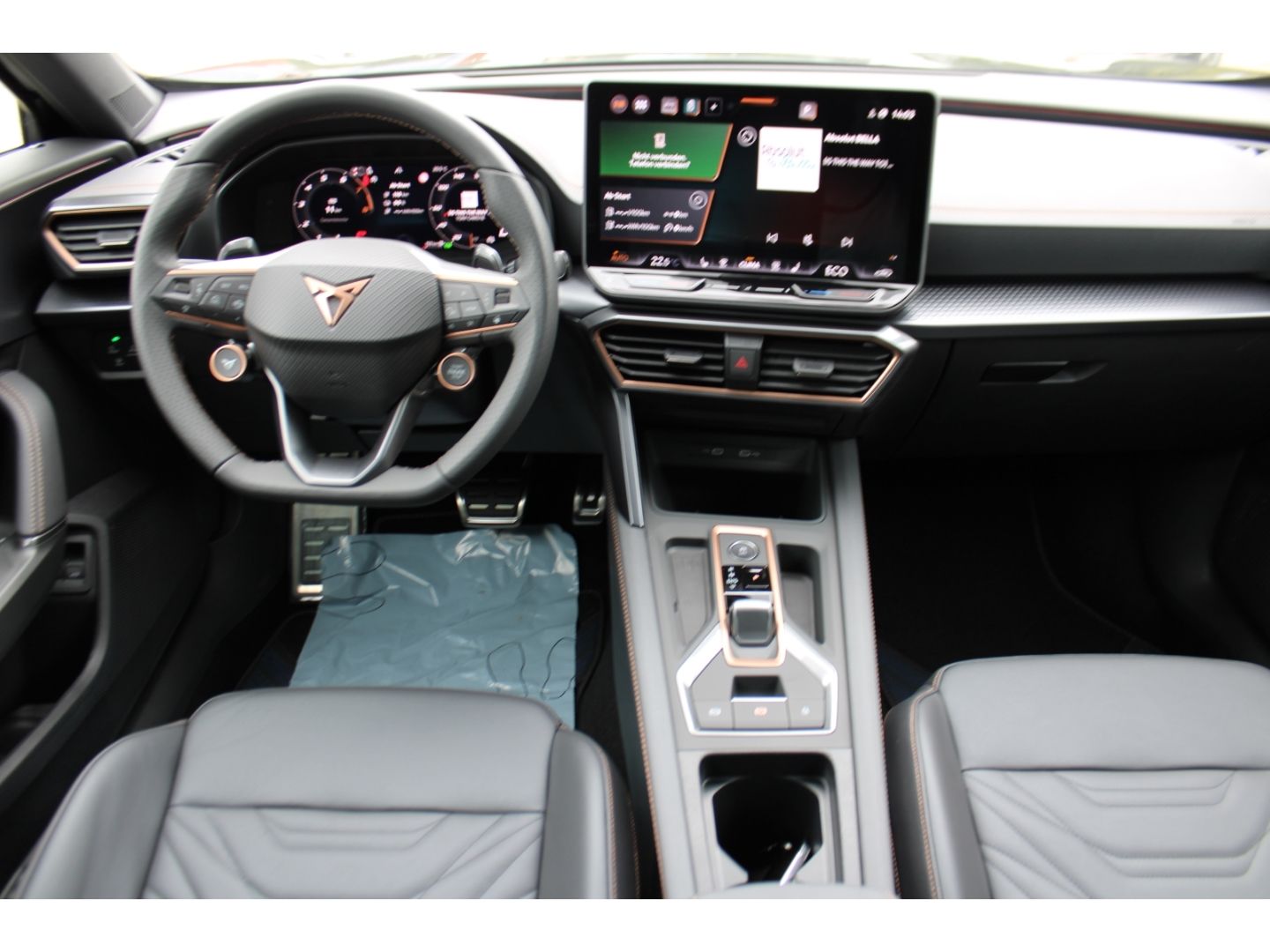 CUPRA Formentor VZ1.5 TSI e-Hybrid 200 kW Pano AHK RFK - Image 12