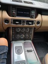 Land Rover Range Rover 4.4 TDV8 Vogue Vogue - Land Rover Range Rover aus 2012: Vogue