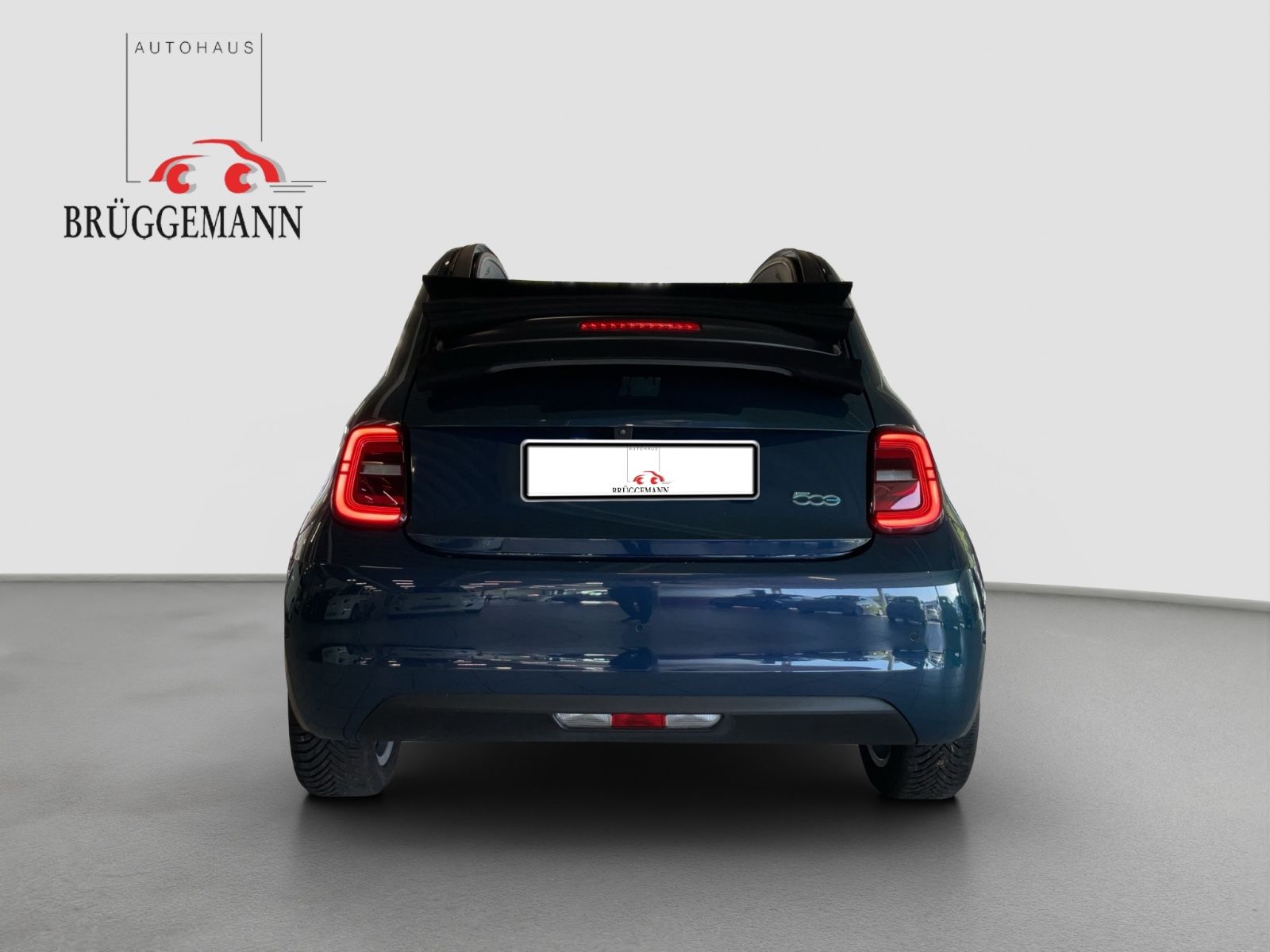 Fahrzeugabbildung Fiat 500e Cabriolet Icon + Kamera, LED, Sitzheizung
