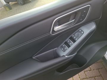 Nissan Qashqai Tekna 1.3 DIG-T °LED°Navi°RFK°PGD°ACC°