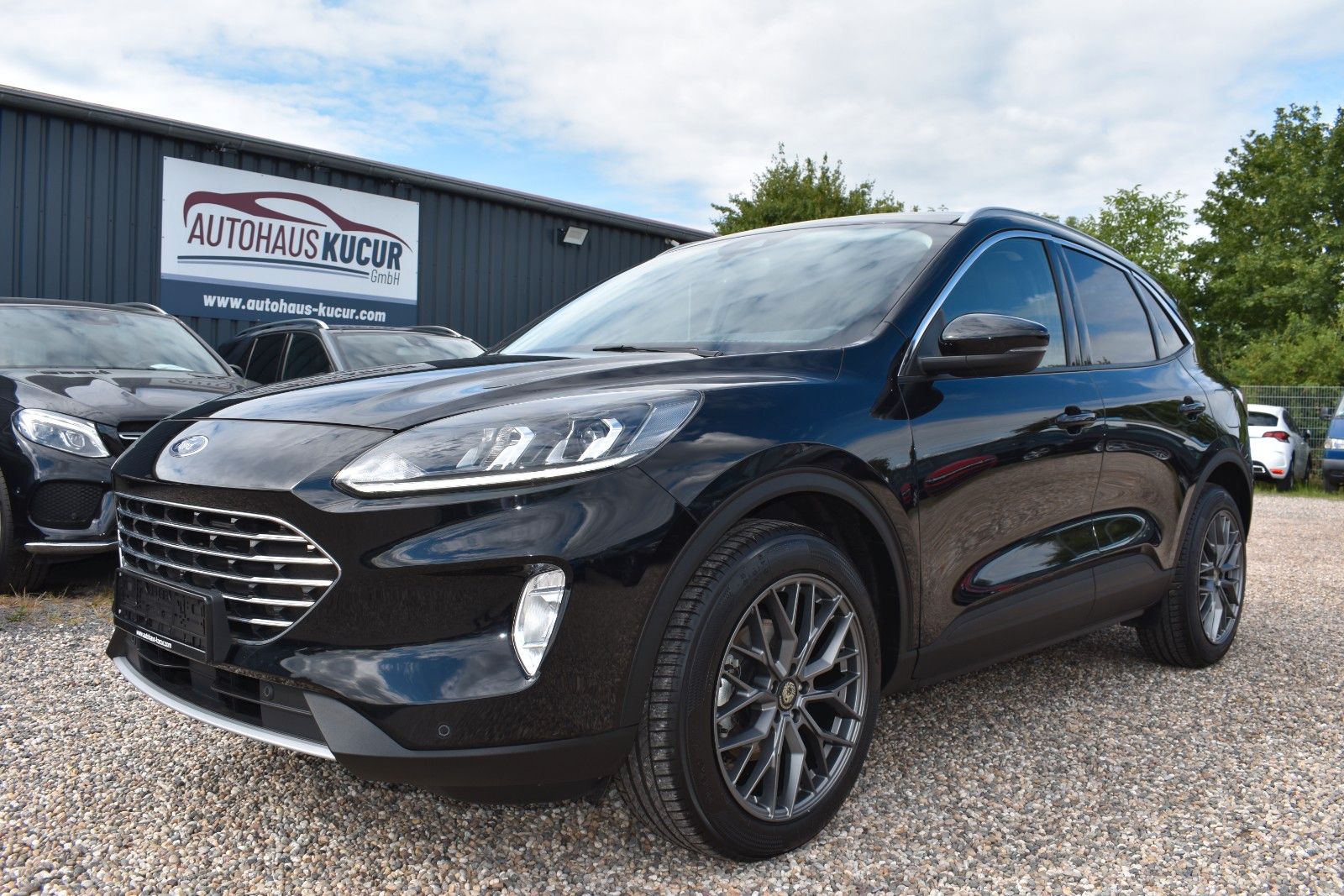 Fahrzeugabbildung Ford Kuga Titanium LED Keyless go Kamera DAB