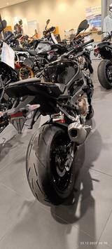 BMW S 1000 R mit 1 Jahr Gwl. 3 Pakete uvm. - BMW M 1000 R