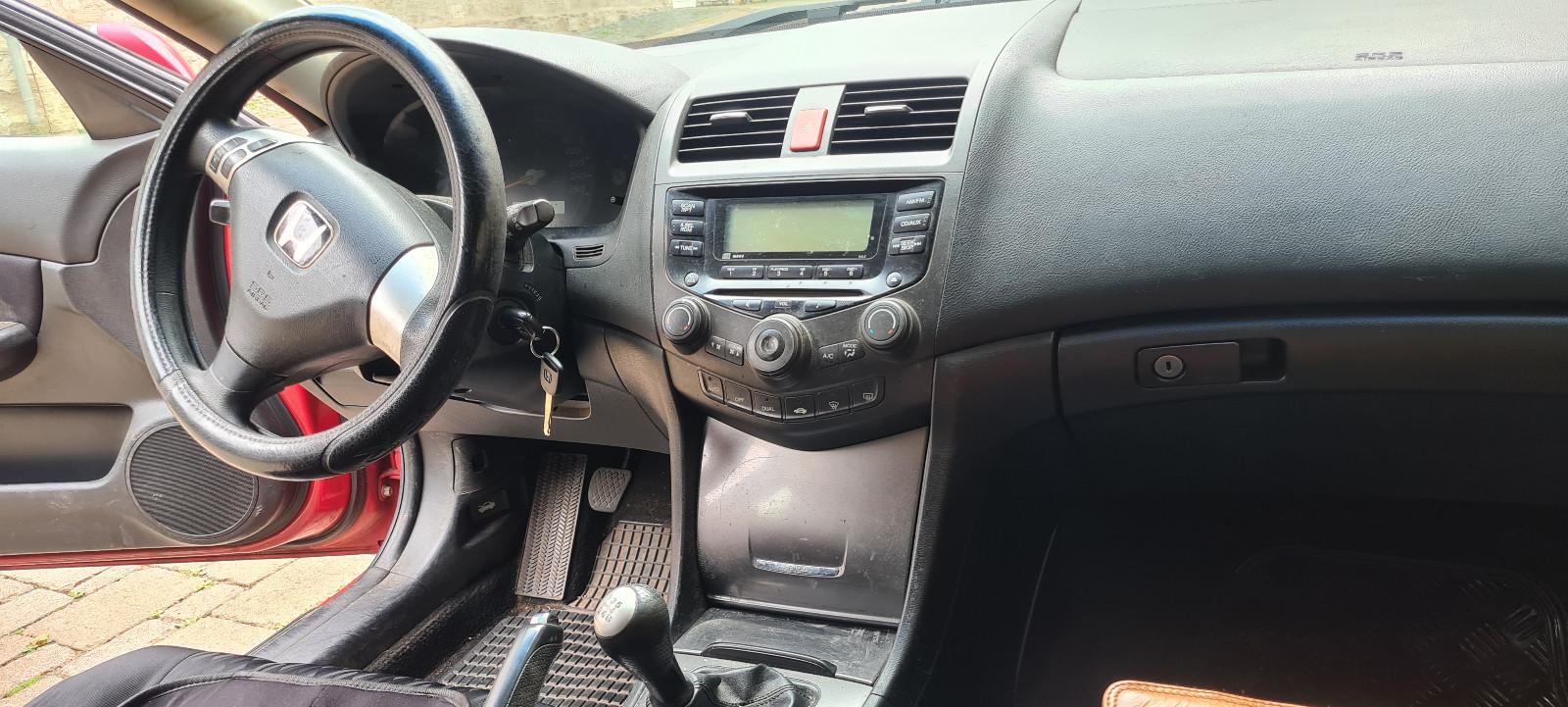 Honda Accord 2005 — photo 7
