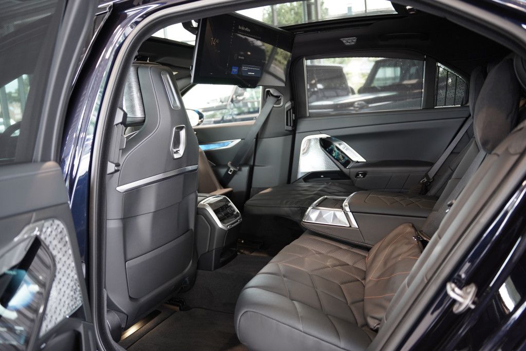 Bmw I7