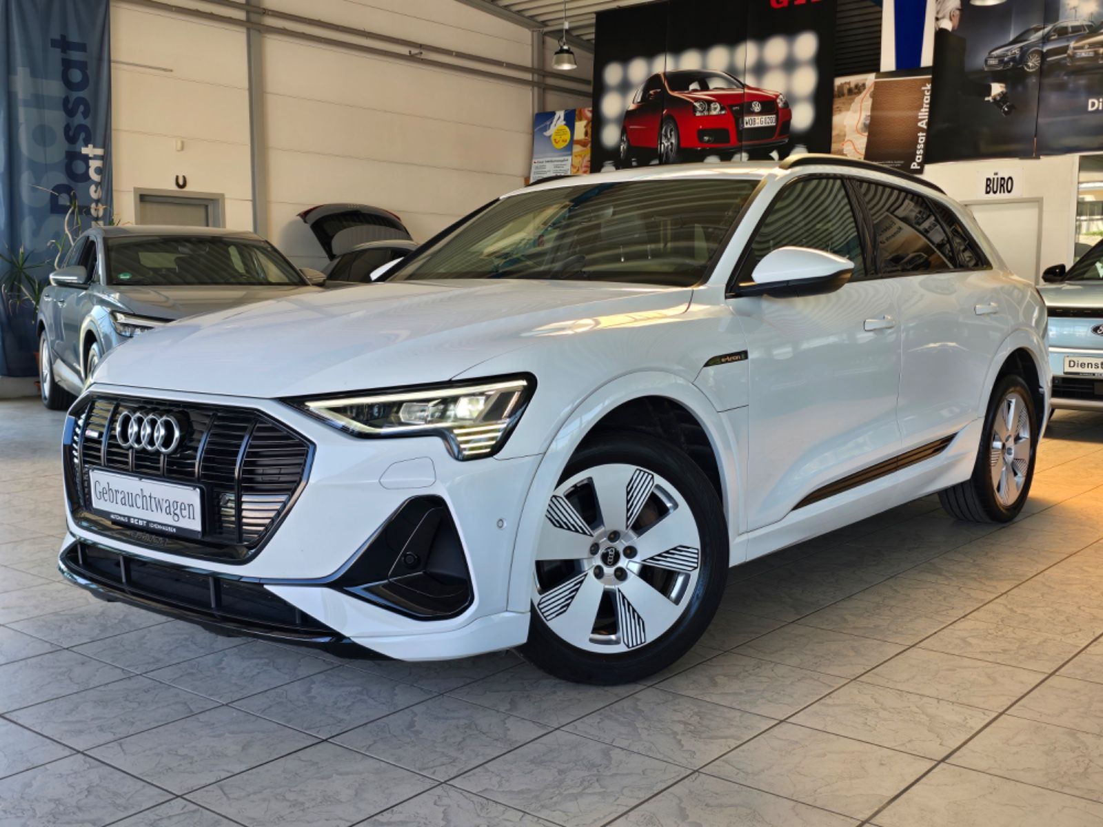AUDI e-tron 55 quattro S line Advanced Optik-Paket LH