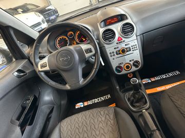 Opel Corsa D Selective *Klimaanlage*