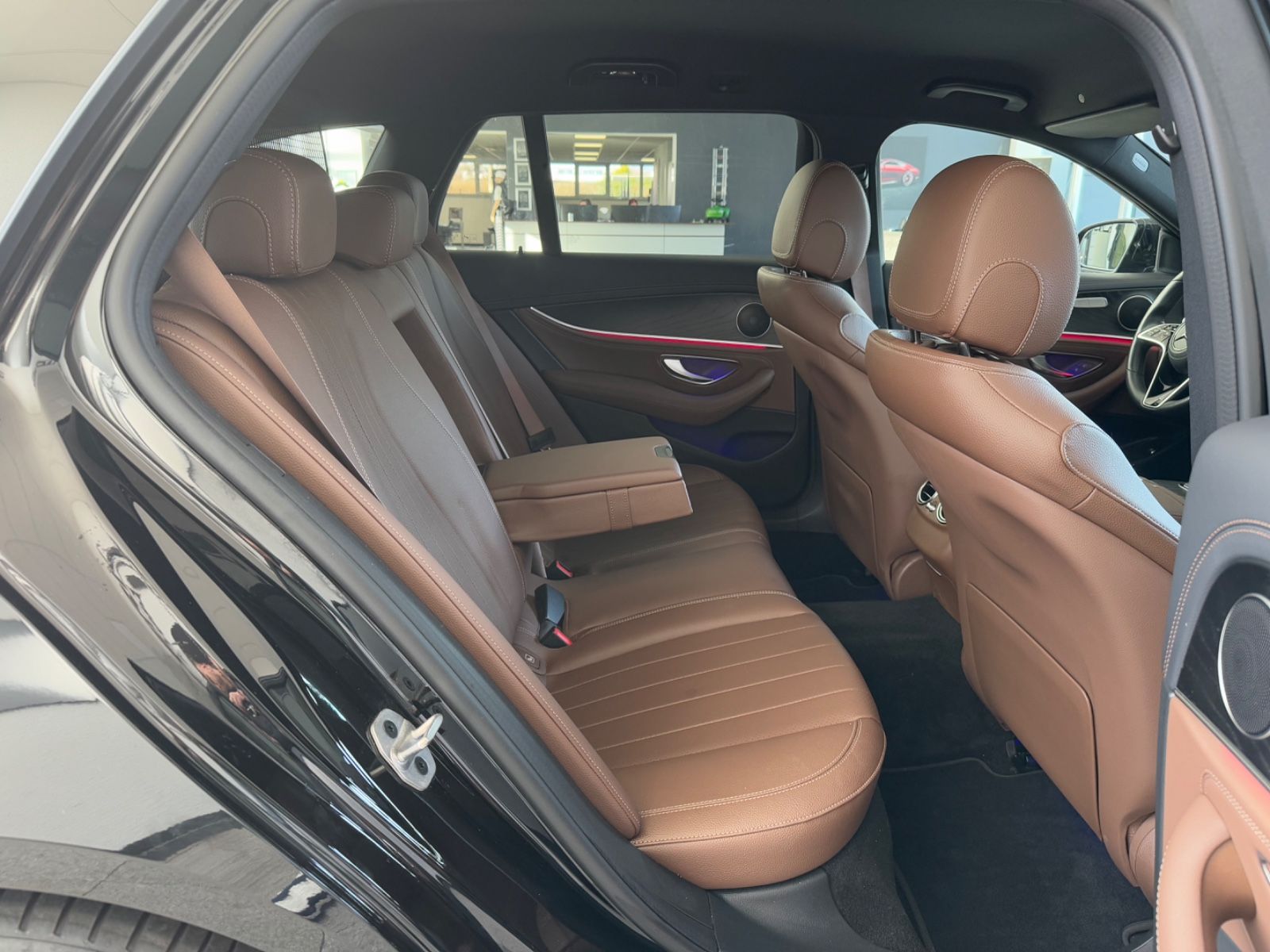 Mercedes-Benz E 200 T d AMG EXCLUSIVE STANDH 360°KAMERA SHZ foto 19