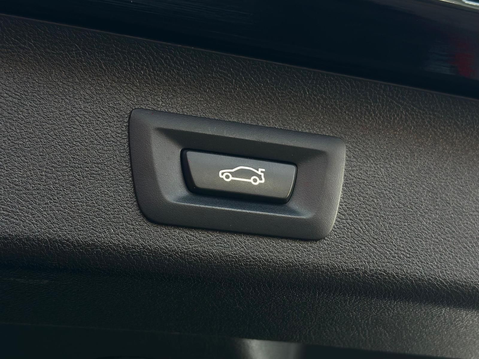 BMW 540i xDrive SPORT LINE SHADOW* LED#AHK#SHZ#PANO - Image 23