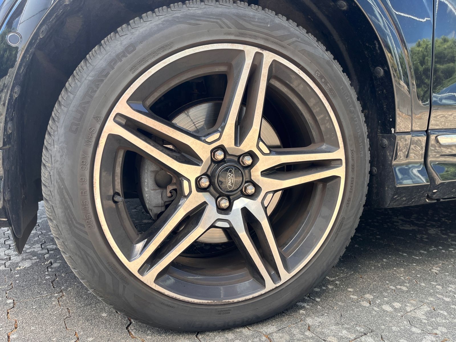 Fahrzeugabbildung Ford Kuga Vignale AWD AHK ACC * BEDINGT FAHRBEREIT