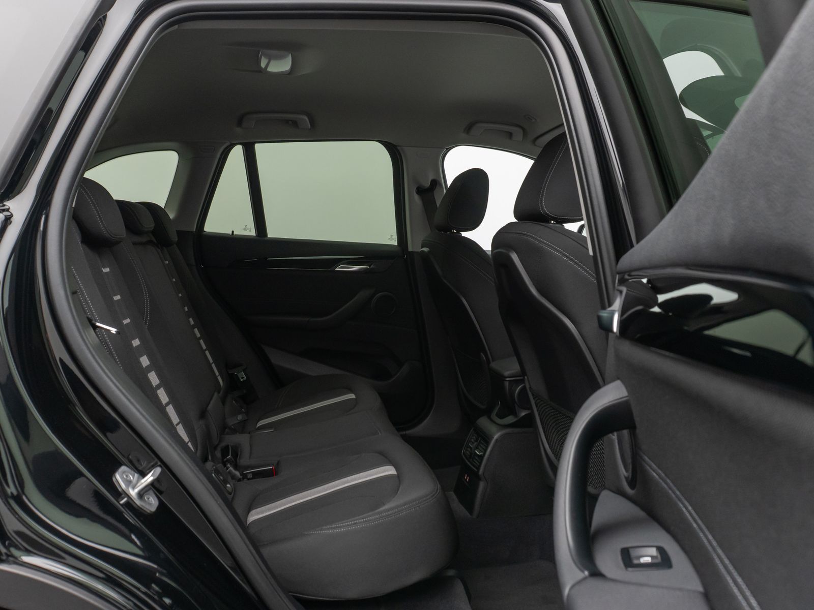 Fahrzeugabbildung BMW X1 sD18i Kamera DAB HiFi Navi Komfort LED Sport