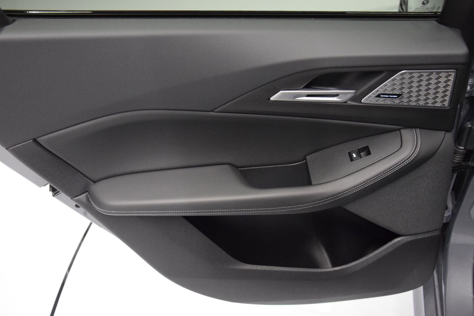 Fahrzeugabbildung BMW 218 i M Sport Active Tourer Pano Memory H K ACC