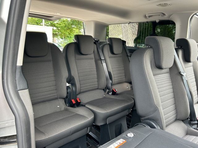 Fahrzeugabbildung Ford Tourneo Custom Titanium 2.0 TDCi 320 L2 Navi Bi-