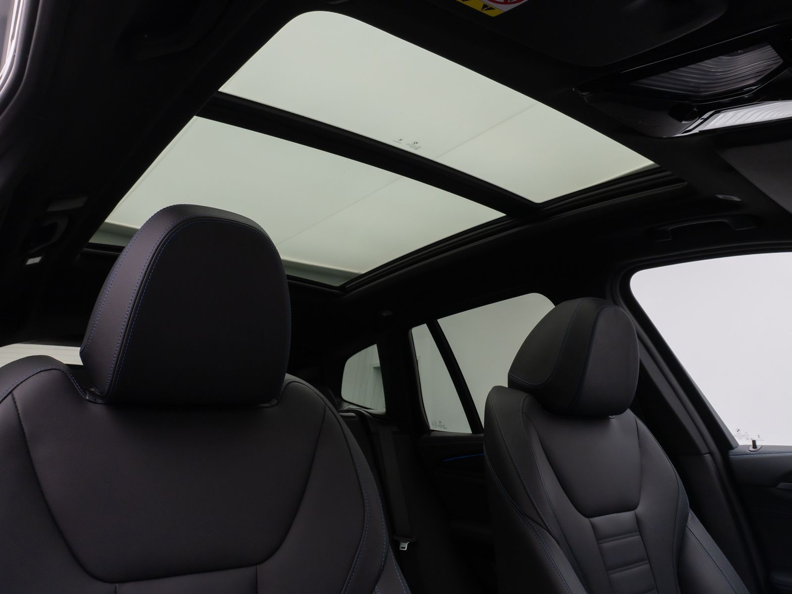 Fahrzeugabbildung BMW iX3 Impressive M Sport Panorama 360°HUD DAB H/K