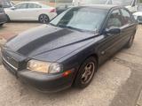 Volvo S80 Lim. 2.4 - Volvo S80: 4.4