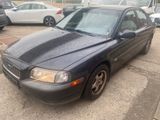 Volvo S80 Lim. 2.4 - Volvo aus 2000