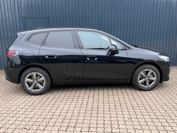BMW 218 - 6