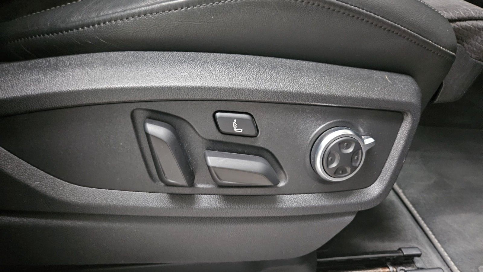 Audi Q5 Quattro S-Line DSG Matrix Navi Kamera Massage foto 15