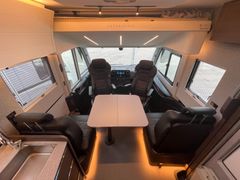 Adria Supersonic 780 DC |  Queensbett |