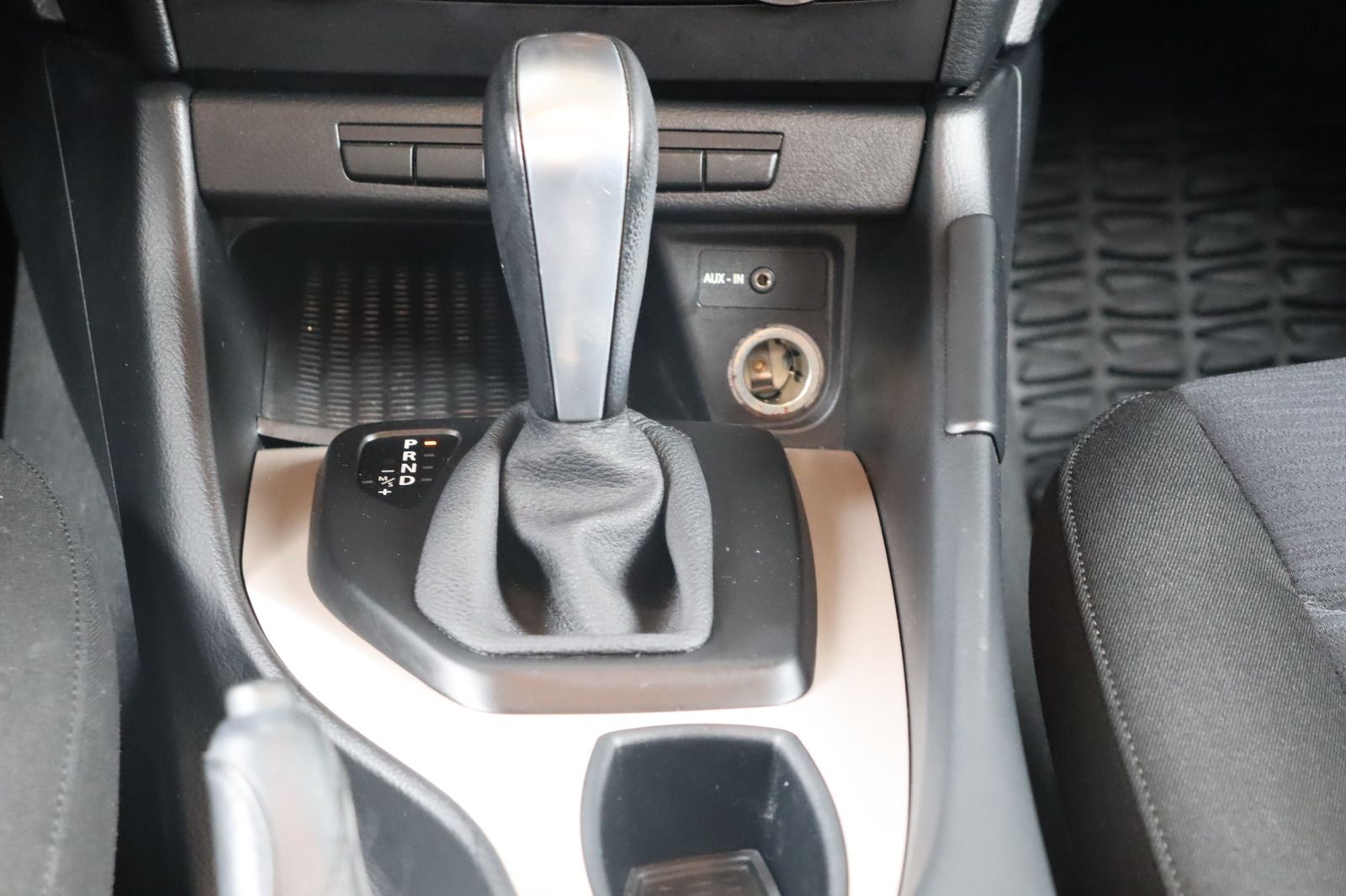 Fahrzeugabbildung BMW X1 sDrive 18i * Sitzhzg. * PDC