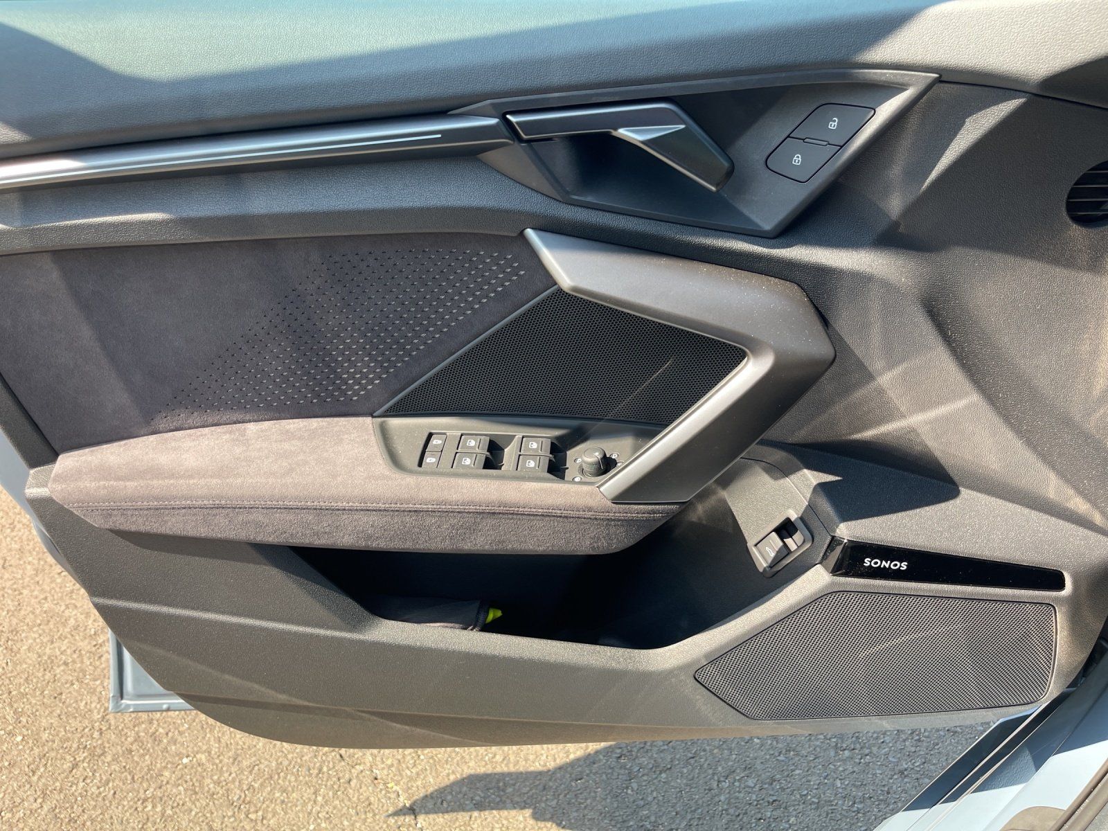 Fahrzeugabbildung Audi RS 3 Limousine 2.5 quattro Vmax 280, RS-Sportabg
