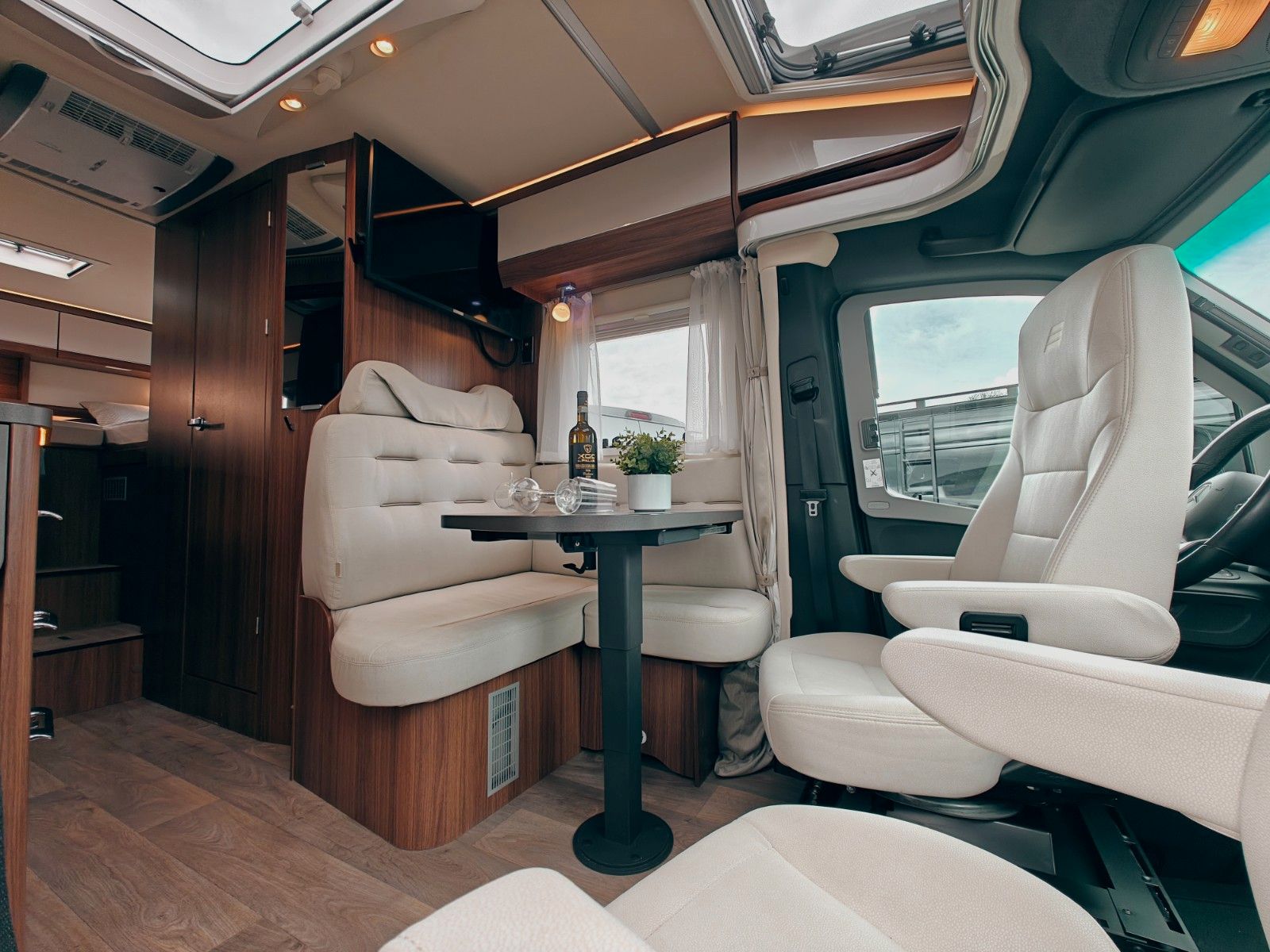 Fahrzeugabbildung HYMER / ERIBA / HYMERCAR ML-T 580 4x4 ALLRAD- VIELE EXTRAS!